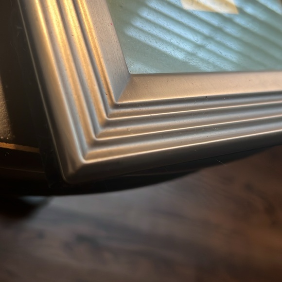 Forget Me Not 5"x7" frame table top that can also be hung on wall - Picture 5 of 6